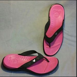 Women's Crocs Sandals Pink/Black 9 Leather T-strap